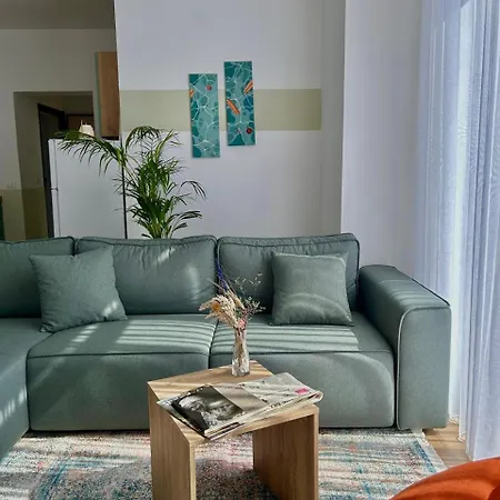 Gibel Golem (Tirana)