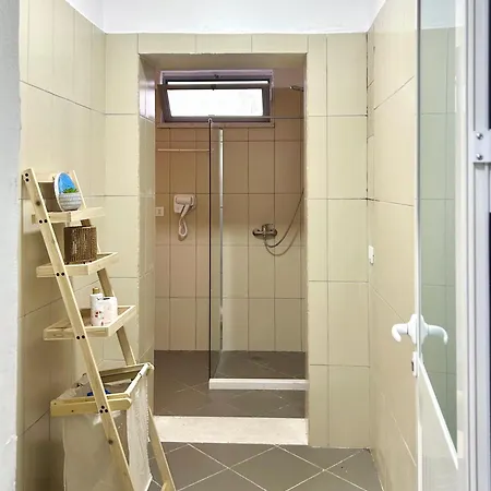 Gibel * Golem (Tirana)